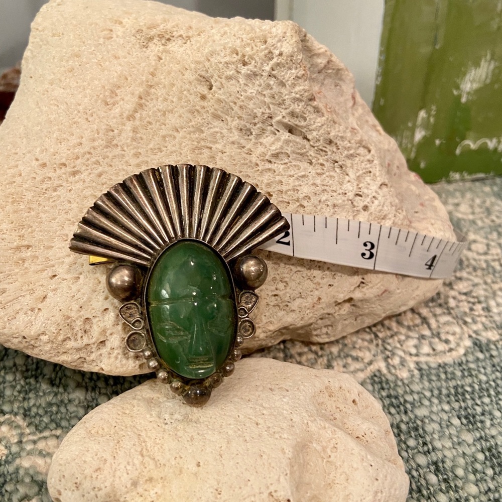 Silver and Jade Face - Picture 4 of 5